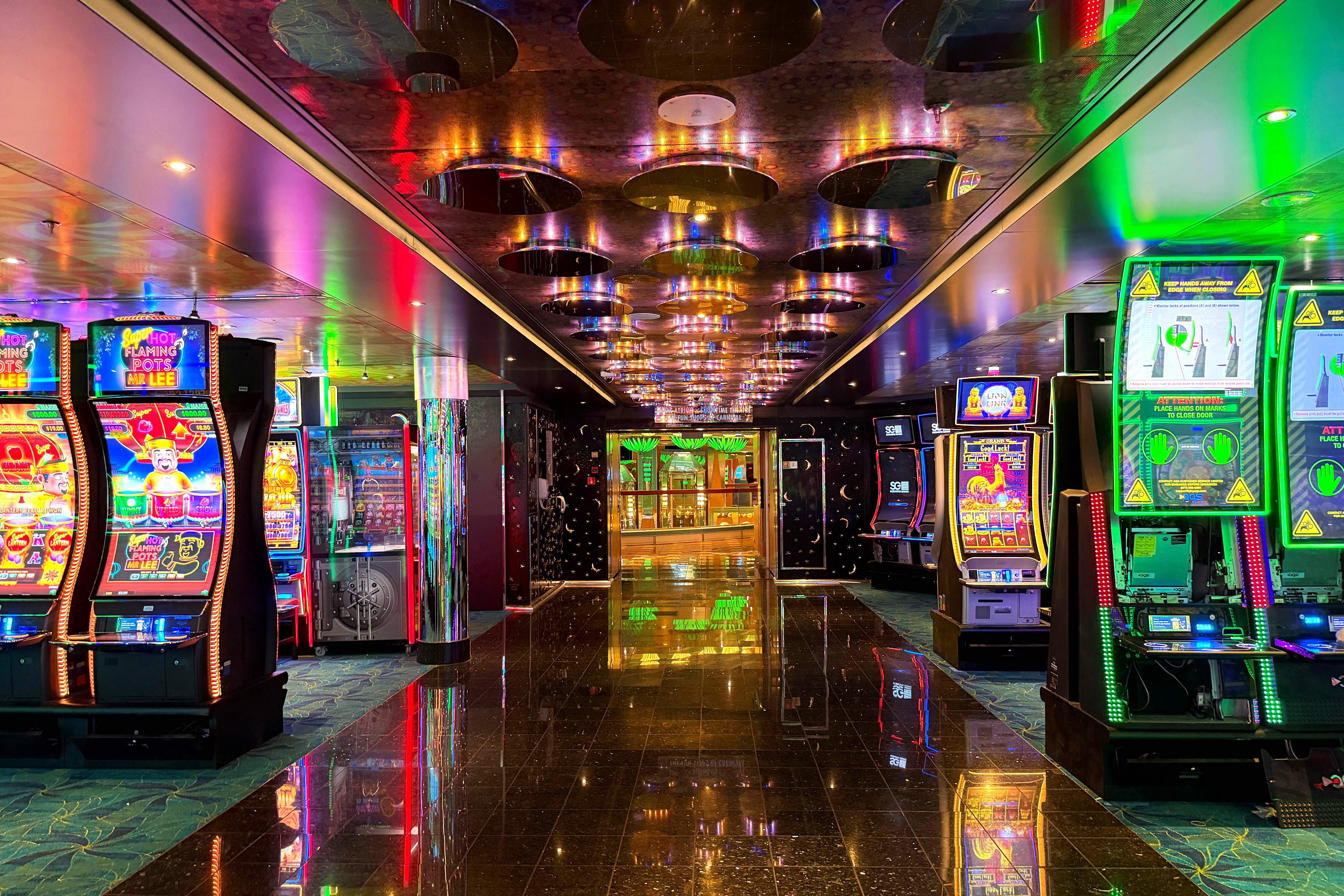 Carnival Magic - Casino